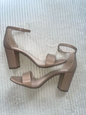 Kelly & Katie Nude Heels | 9